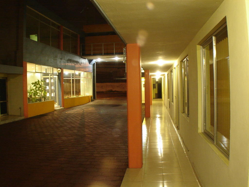 San Jose, Hotel Puebla